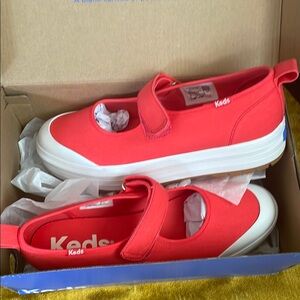 Keds Canvas Platform Mary Jane’s Red size 9.5 brand new with box